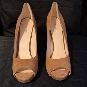 Nine West Women's Tan/Brown Peep Toe Heels 12M